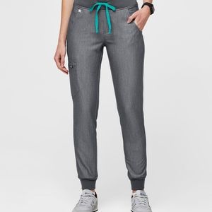 FIGS Zamora Jogger and Casma Three-Pocket Scrub Top